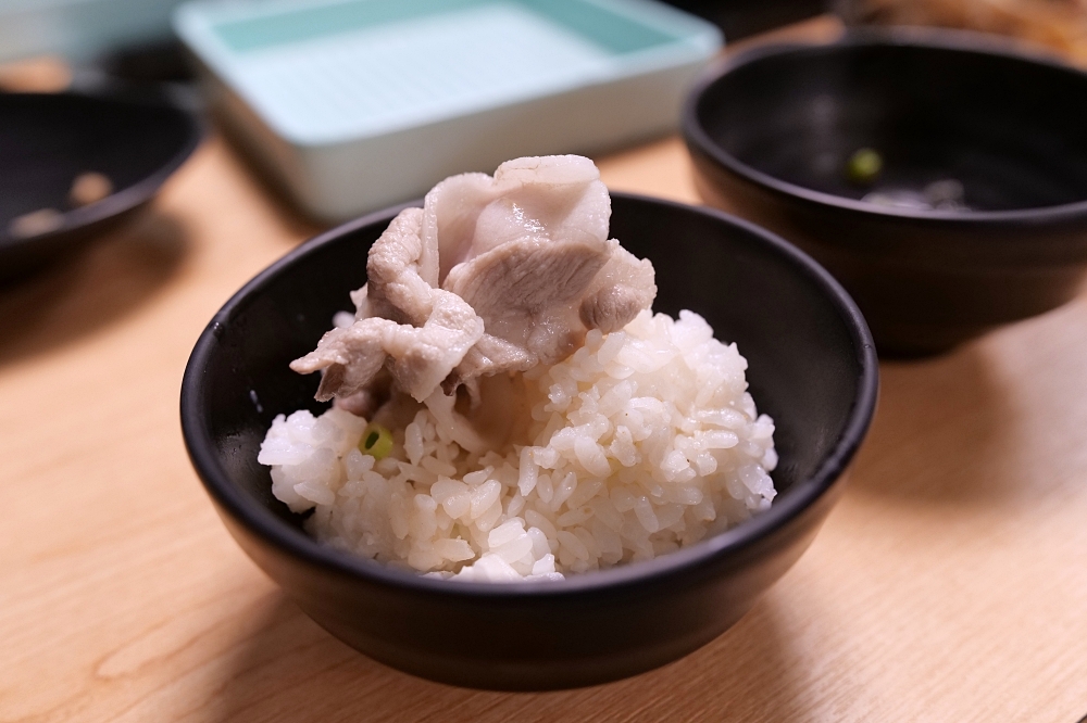 皇泰火鍋城｜火鍋吃到飽＋98 元烤串升級，超值度爆棚 @捲捲頭 ♡ 品味生活