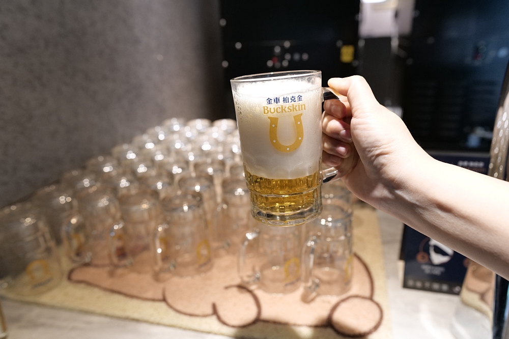 皇泰火鍋城｜火鍋吃到飽＋98 元烤串升級，超值度爆棚 @捲捲頭 ♡ 品味生活