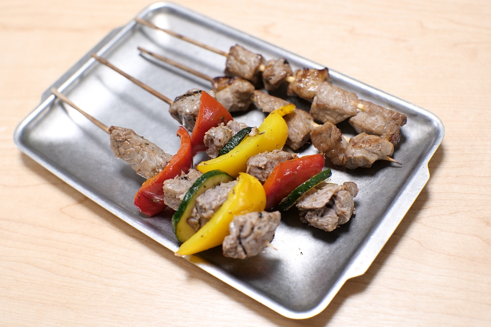 皇泰火鍋城｜火鍋吃到飽＋98 元烤串升級，超值度爆棚 @捲捲頭 ♡ 品味生活