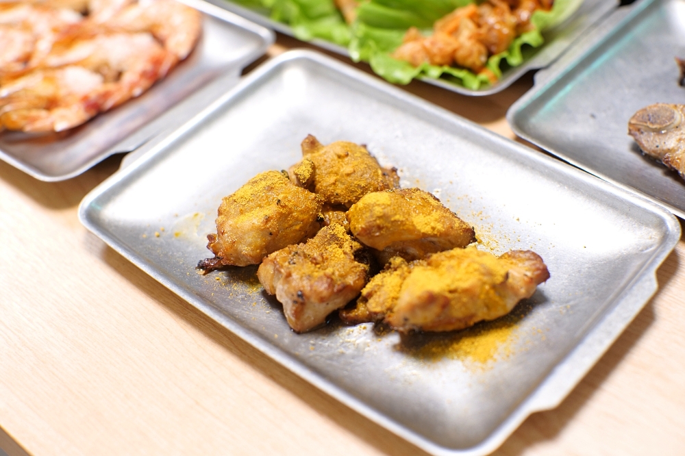 皇泰火鍋城｜火鍋吃到飽＋98 元烤串升級，超值度爆棚 @捲捲頭 ♡ 品味生活