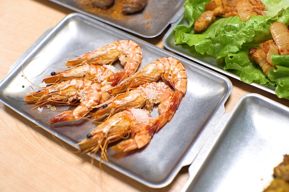 皇泰火鍋城｜火鍋吃到飽＋98 元烤串升級，超值度爆棚 @捲捲頭 ♡ 品味生活