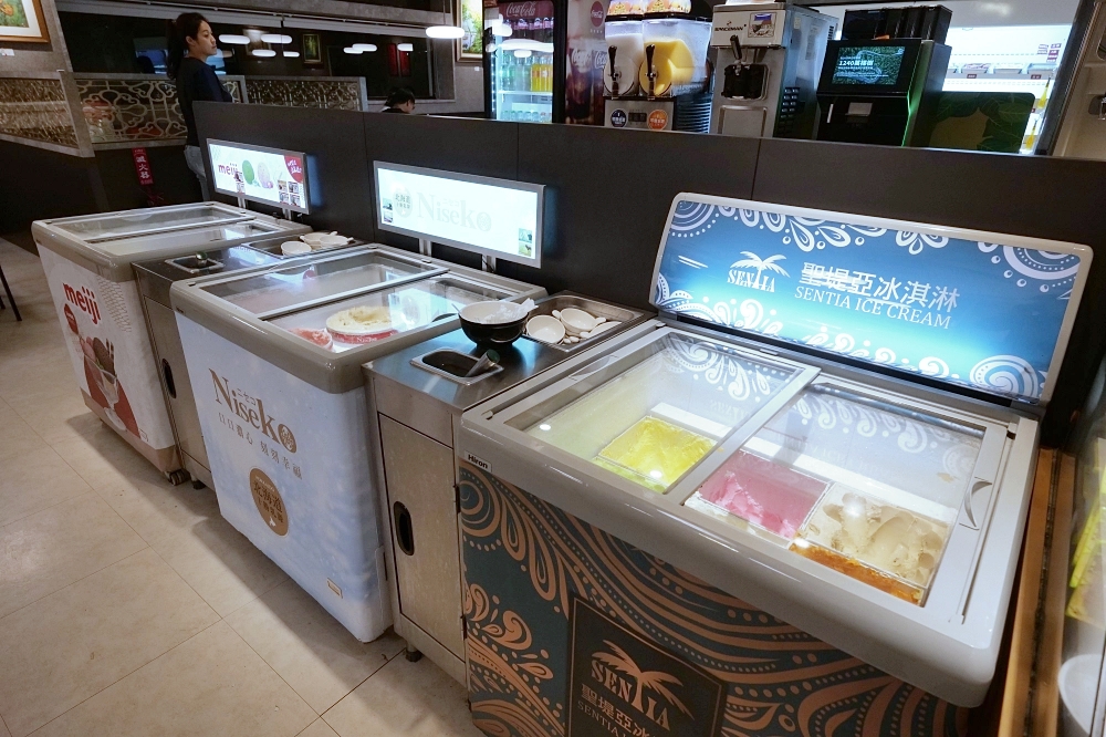 皇泰火鍋城｜火鍋吃到飽＋98 元烤串升級，超值度爆棚 @捲捲頭 ♡ 品味生活