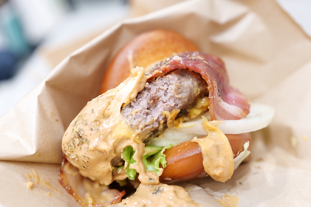 宜蘭美食| That’s Burg!手作超厚Juicy肉排,CP值爆棚! @捲捲頭 ♡ 品味生活 宜蘭美食| That’s Burg!手作超厚Juicy肉排,CP值爆棚! @捲捲頭 ♡ 品味生活