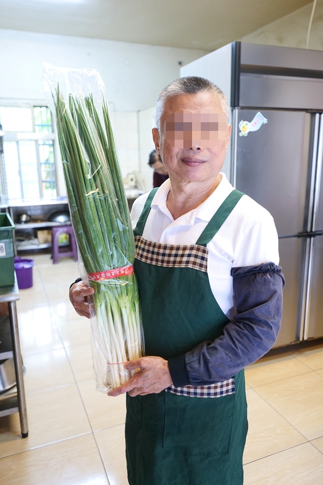 宜蘭美食推薦｜龍潭日香炸彈蔥油餅：免費紅茶喝到飽！隱藏版三星蔥主角 @捲捲頭 ♡ 品味生活