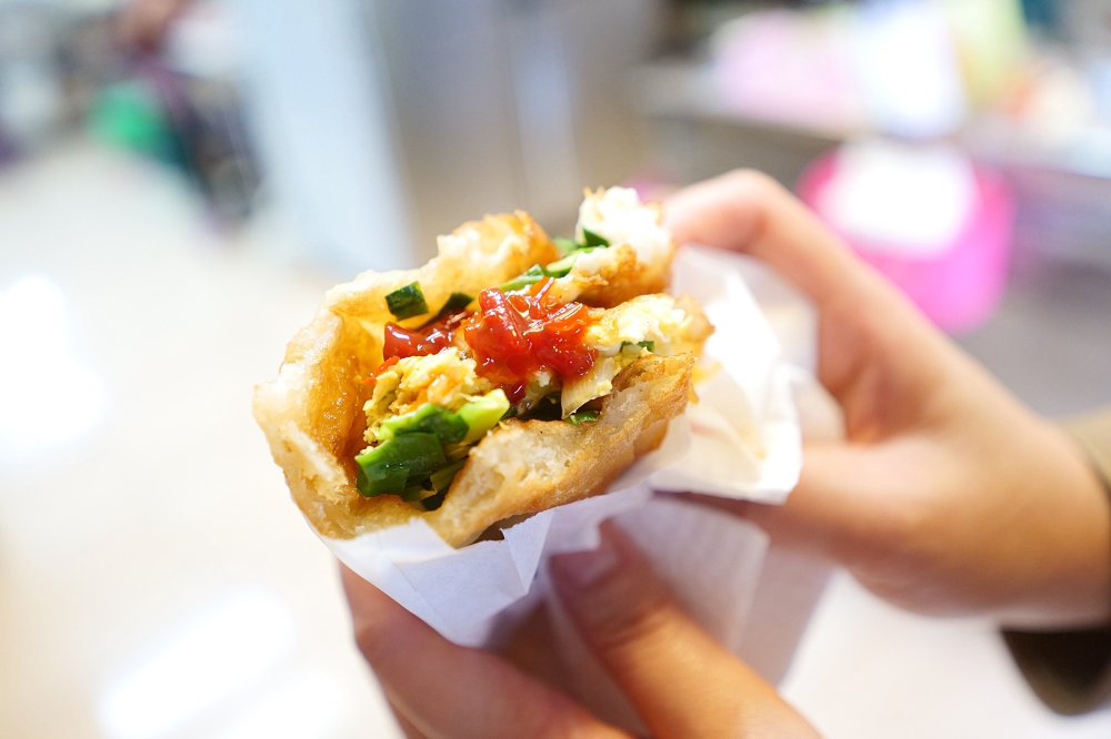 宜蘭美食推薦｜龍潭日香炸彈蔥油餅：免費紅茶喝到飽！隱藏版三星蔥主角 @捲捲頭 ♡ 品味生活