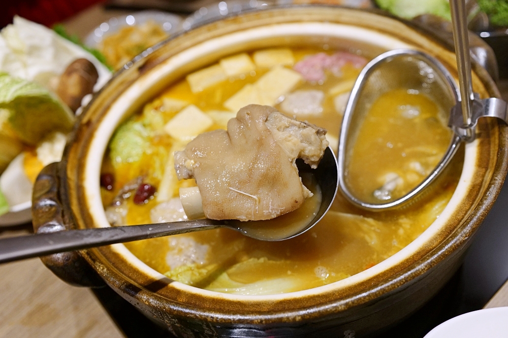 【君曜雞湯】信義區最強!捷運 101/安和站超方便,必預約的頂級雞湯 @捲捲頭 ♡ 品味生活 【君曜雞湯】信義區最強!捷運 101/安和站超方便,必預約的頂級雞湯 @捲捲頭 ♡ 品味生活