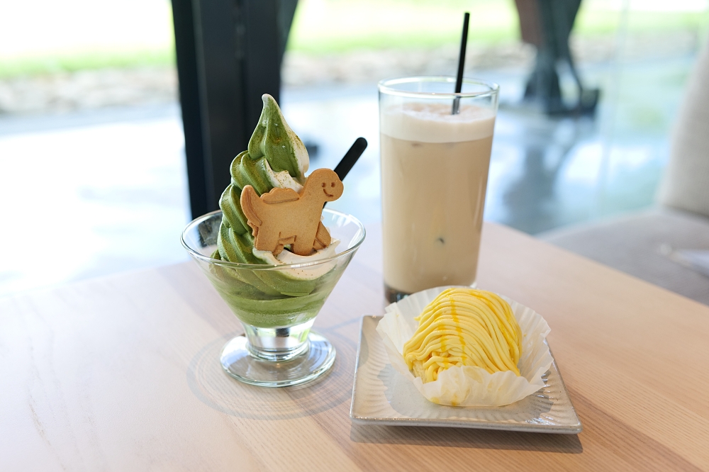 宜蘭下午茶推薦｜Herbelle Tea湖畔茶屋，看著龍潭湖發呆，恐龍餅乾冰淇淋必點！ @捲捲頭 ♡ 品味生活