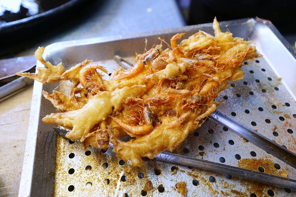 順安阿至|冬山必吃美食:外酥內軟地瓜蝦餅、濃郁米粉羹,在地人私藏清單 @捲捲頭 ♡ 品味生活 順安阿至|冬山必吃美食:外酥內軟地瓜蝦餅、濃郁米粉羹,在地人私藏清單 @捲捲頭 ♡ 品味生活