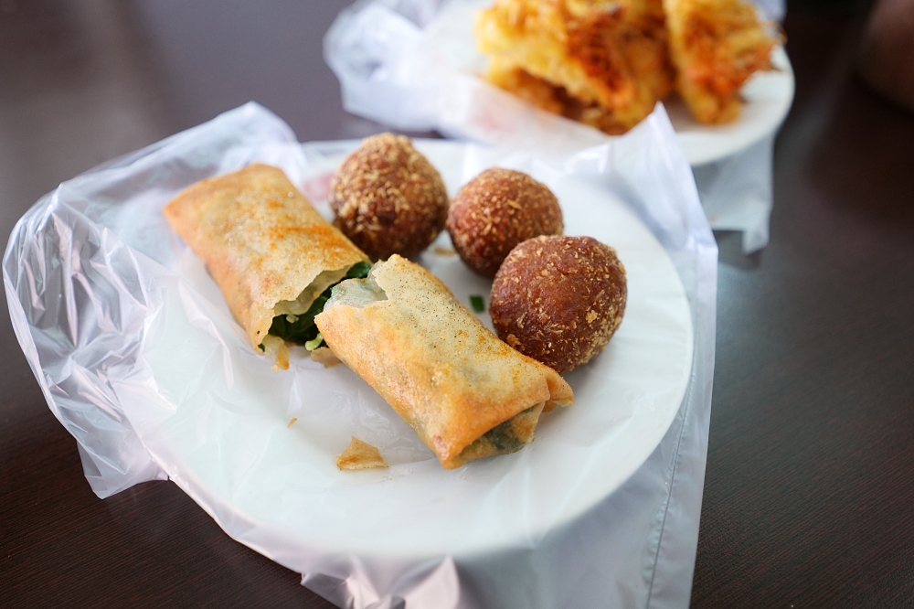 順安阿至|冬山必吃美食:外酥內軟地瓜蝦餅、濃郁米粉羹,在地人私藏清單 @捲捲頭 ♡ 品味生活 順安阿至|冬山必吃美食:外酥內軟地瓜蝦餅、濃郁米粉羹,在地人私藏清單 @捲捲頭 ♡ 品味生活