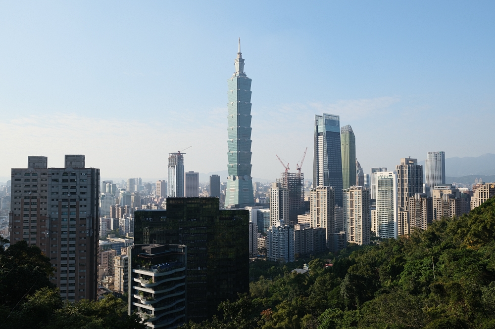 象山親山步道｜2026 交通攻略：四個入口怎麼去？捕捉 101 絕美夜景 @捲捲頭 ♡ 品味生活