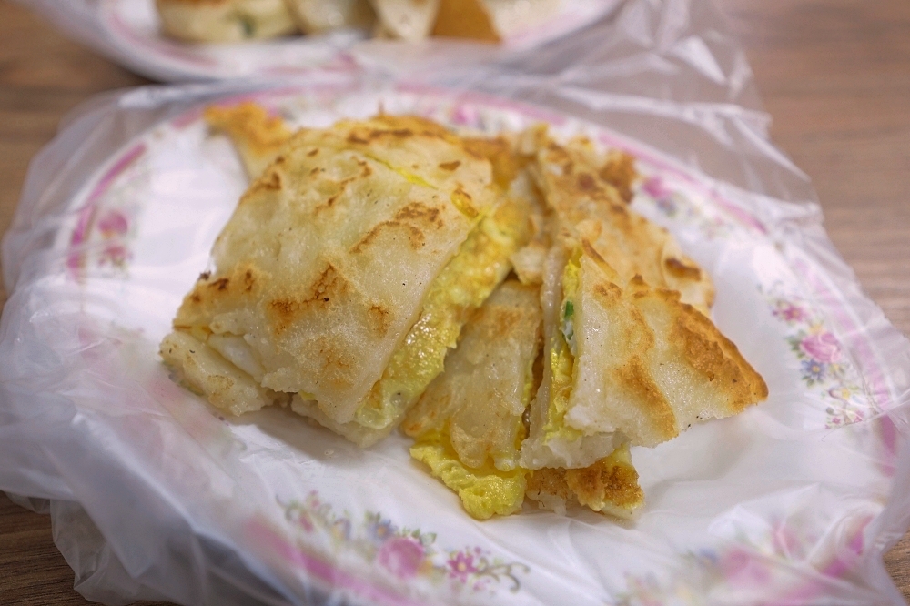 成富食品行｜宜蘭冬山美食：古早味粉漿蛋餅，獨門韭菜醬油必加 @捲捲頭 ♡ 品味生活