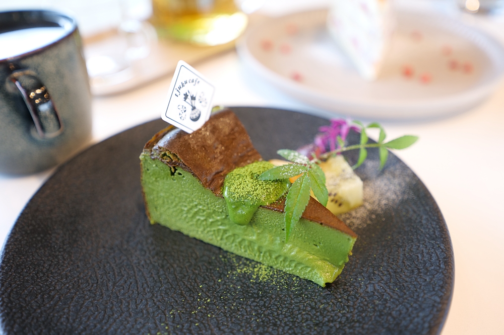 Tjuku cafe 啾咕咖啡|宜蘭千層蛋糕推薦:小山園抹茶、黑芝麻生乳酪心得 @捲捲頭 ♡ 品味生活 Tjuku cafe 啾咕咖啡|宜蘭千層蛋糕推薦:小山園抹茶、黑芝麻生乳酪心得 @捲捲頭 ♡ 品味生活
