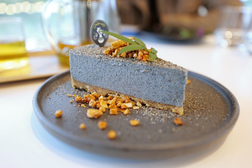 Tjuku cafe 啾咕咖啡|宜蘭千層蛋糕推薦:小山園抹茶、黑芝麻生乳酪心得 @捲捲頭 ♡ 品味生活 Tjuku cafe 啾咕咖啡|宜蘭千層蛋糕推薦:小山園抹茶、黑芝麻生乳酪心得 @捲捲頭 ♡ 品味生活