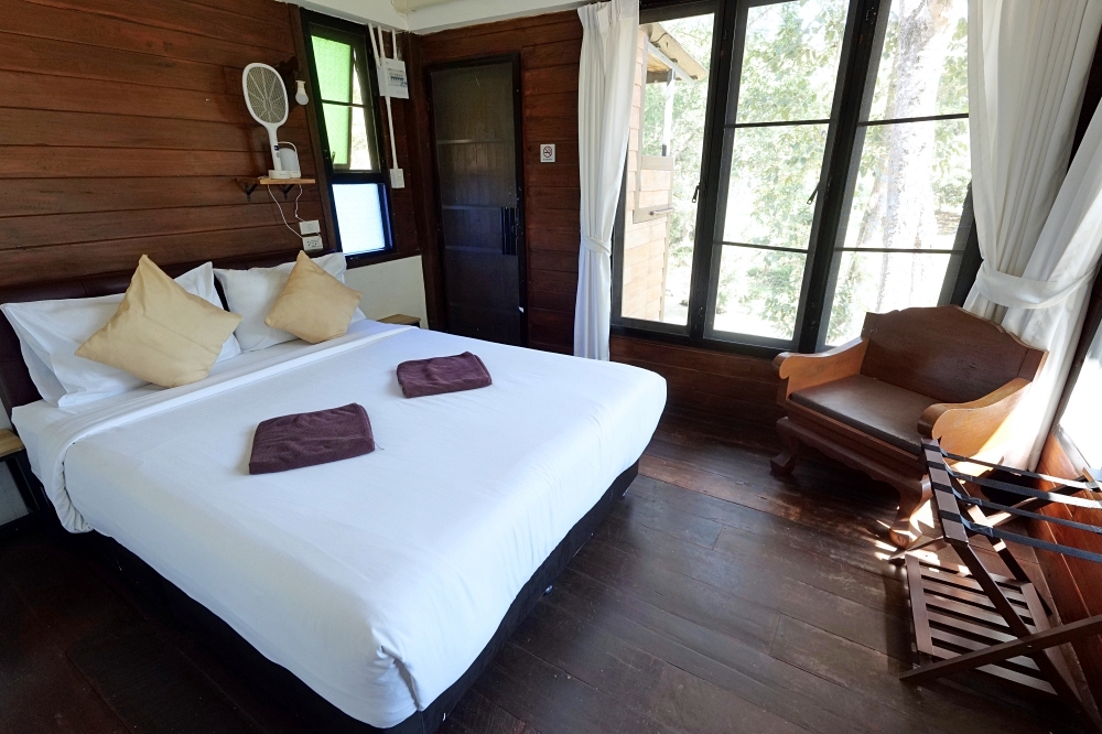 清邁住宿推薦｜大象朋友旅館：體驗大象叫你起床，湄王區山林木屋 @捲捲頭 ♡ 品味生活