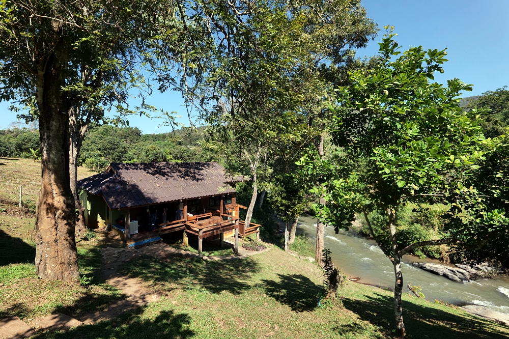 清邁住宿推薦｜大象朋友旅館：體驗大象叫你起床，湄王區山林木屋 @捲捲頭 ♡ 品味生活