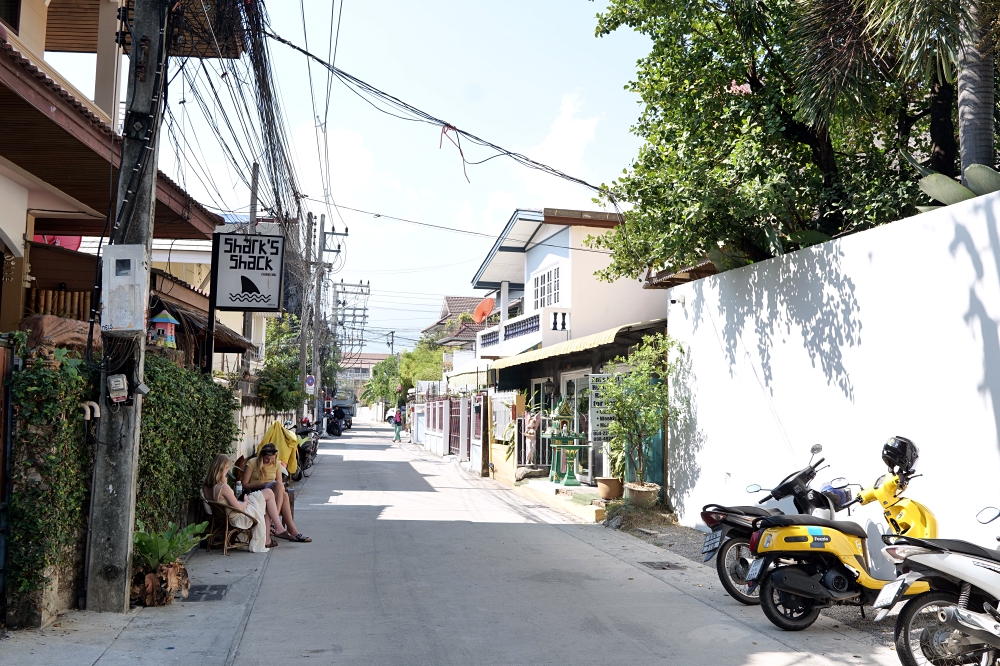 清邁古城景點｜一日遊徒步散策：塔佩門、清曼寺、鳯飛飛腳飯路線 @捲捲頭 ♡ 品味生活