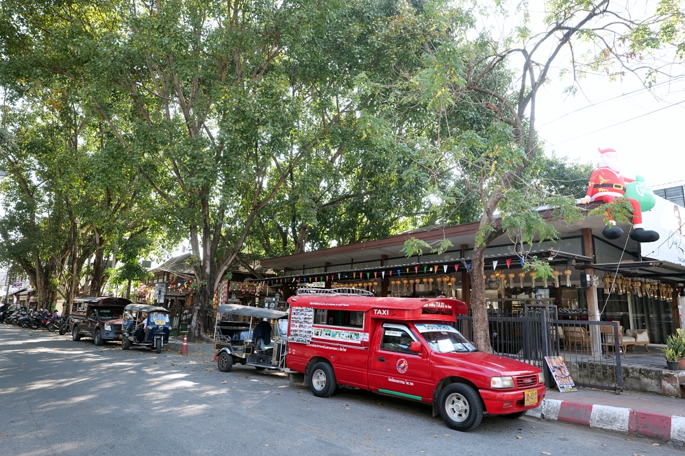清邁古城景點｜一日遊徒步散策：塔佩門、清曼寺、鳯飛飛腳飯路線 @捲捲頭 ♡ 品味生活