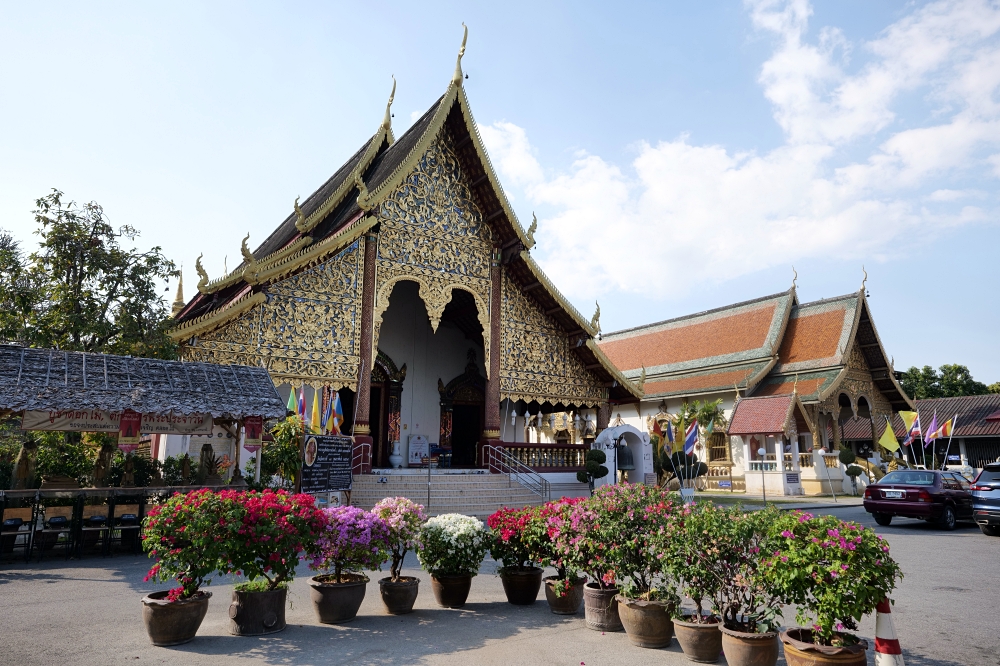 清邁古城景點｜一日遊徒步散策：塔佩門、清曼寺、鳯飛飛腳飯路線 @捲捲頭 ♡ 品味生活