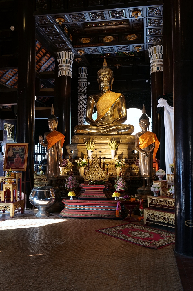 清邁古城景點｜一日遊徒步散策：塔佩門、清曼寺、鳯飛飛腳飯路線 @捲捲頭 ♡ 品味生活