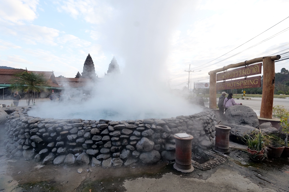 清萊美食推薦｜Panya Premium ESAN food：份量紮實的平價東北菜 @捲捲頭 ♡ 品味生活