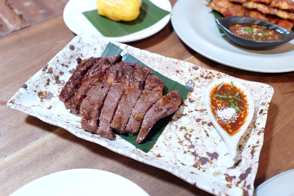 清萊美食推薦｜Panya Premium ESAN food：份量紮實的平價東北菜 @捲捲頭 ♡ 品味生活