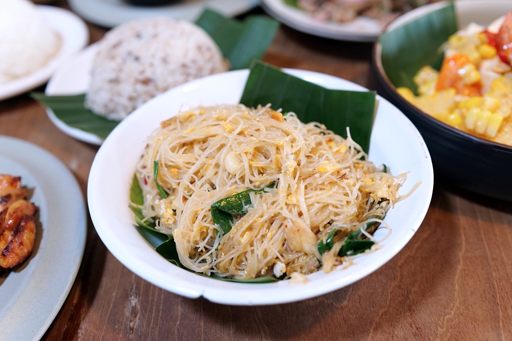 清萊美食推薦｜Panya Premium ESAN food：份量紮實的平價東北菜 @捲捲頭 ♡ 品味生活