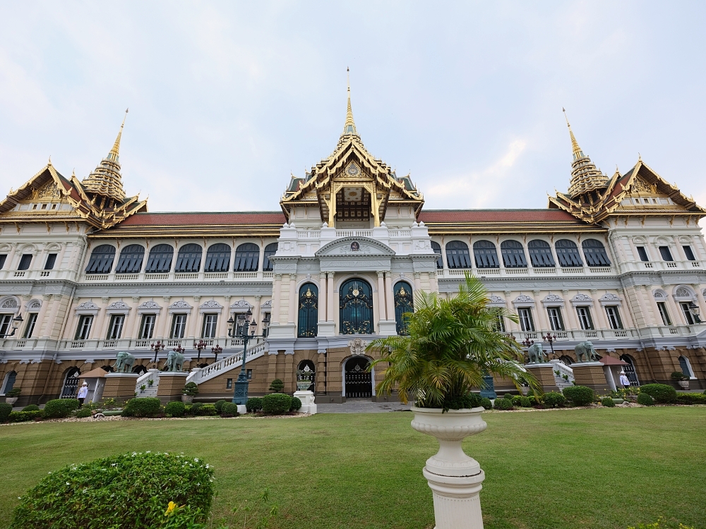 曼谷河濱景點攻略｜大皇宮、臥佛寺、鄭王廟半日遊，最有效率玩法分享 @捲捲頭 ♡ 品味生活