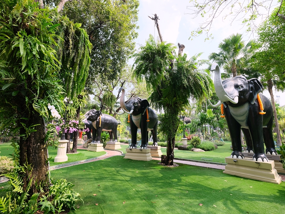 泰國曼谷景點推薦｜三頭象神博物館，網路訂票更划算，必訪粉紅神象。 @捲捲頭 ♡ 品味生活