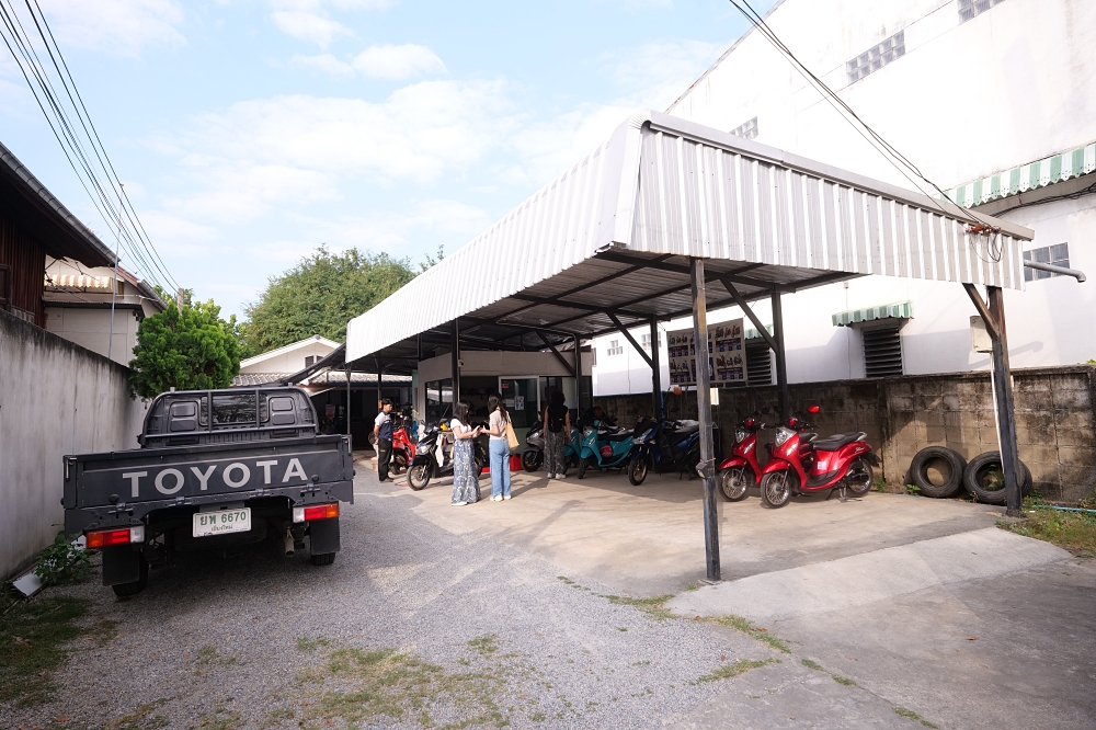 清邁租車推薦｜G.M.(哥们)Motorbike Rental：古城移動不廢腿的救星 @捲捲頭 ♡ 品味生活