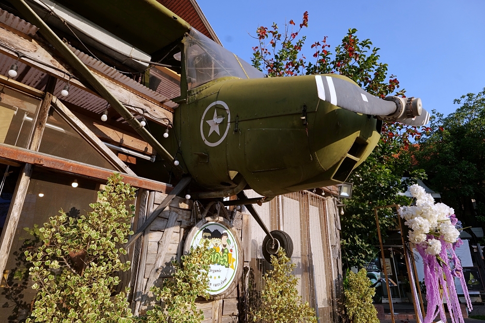 清邁美食｜Ohkajhu Nim City 三兄弟有機農場餐廳，豬肋排分量超大 @捲捲頭 ♡ 品味生活