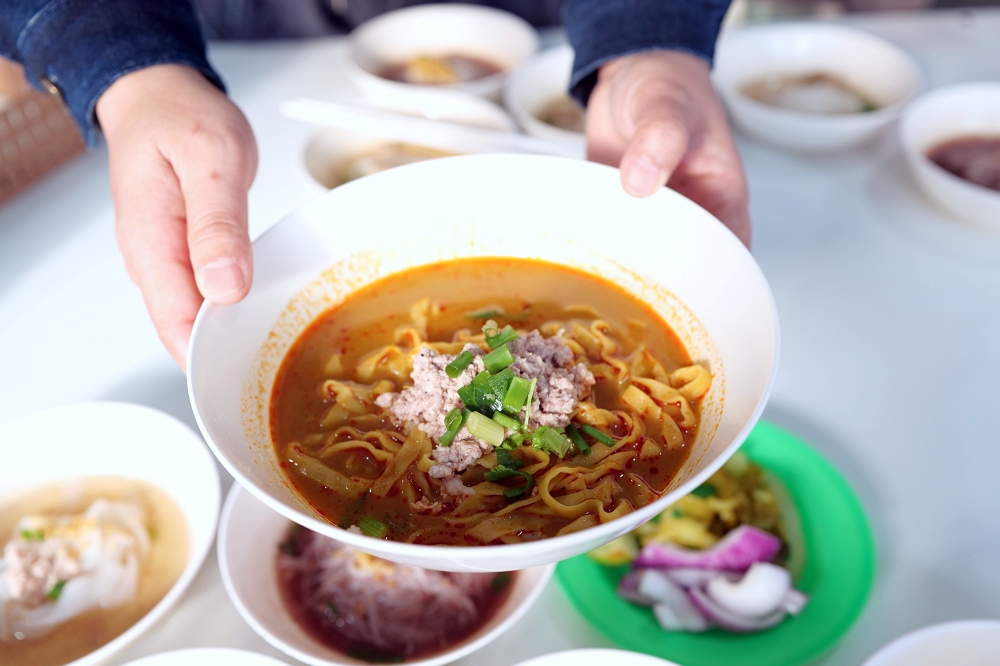 清邁美食推薦｜Kuaytiaw 3 Baht 三元船麵：一碗只要 3 元的極致平價體驗 @捲捲頭 ♡ 品味生活