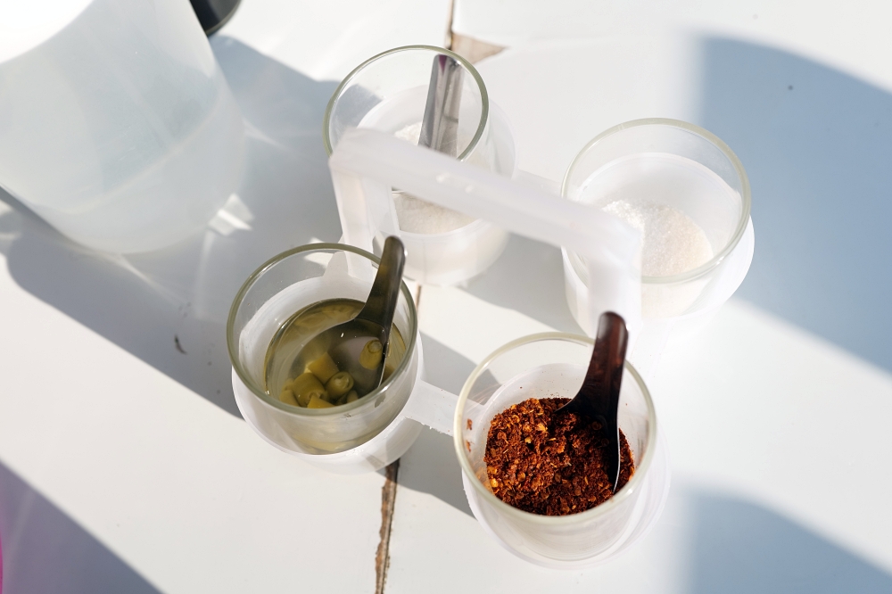 清邁美食推薦｜Kuaytiaw 3 Baht 三元船麵：一碗只要 3 元的極致平價體驗 @捲捲頭 ♡ 品味生活