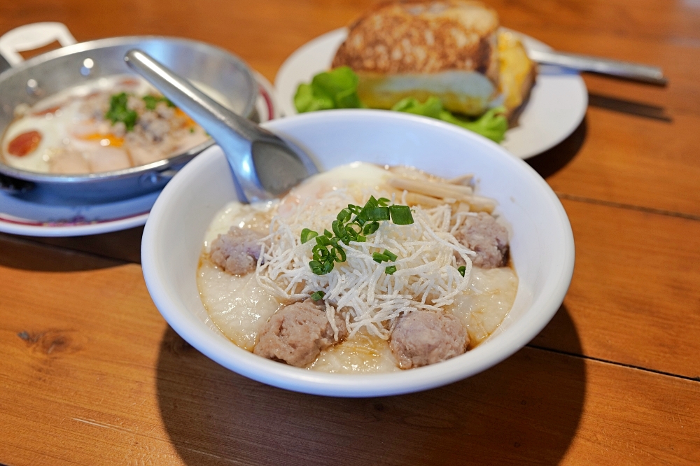 清邁美食推薦｜帶福辦 Tai Thun Baan：隱身古城巷弄的老屋早餐店 @捲捲頭 ♡ 品味生活