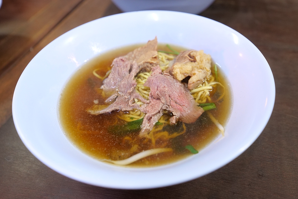 清邁美食推薦｜Blue noodle：銅板價泰式牛肉麵，฿70 起開吃！ @捲捲頭 ♡ 品味生活