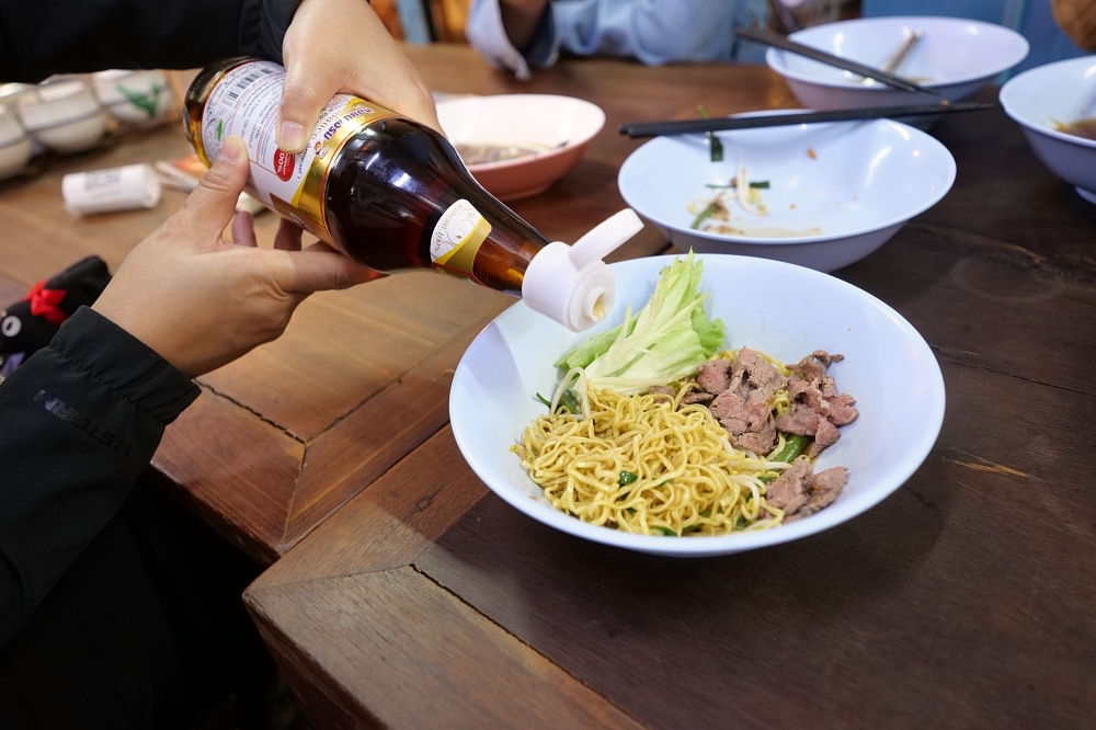 清邁美食推薦｜Blue noodle：銅板價泰式牛肉麵，฿70 起開吃！ @捲捲頭 ♡ 品味生活