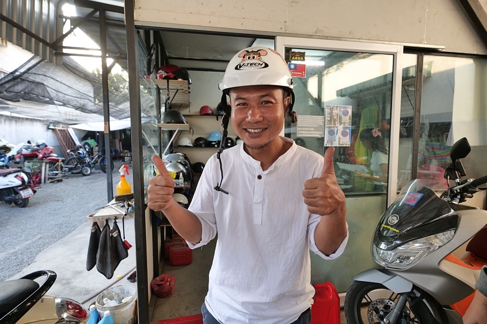 台東鹿野一日遊，帶你拍玩附近景點，小葉欖仁綠色走廊，「利吉惡地」拍出荒蕪蒼茫美感 ，全國最小房屋，瑞和車站追火車！ @捲捲頭 ♡ 品味生活