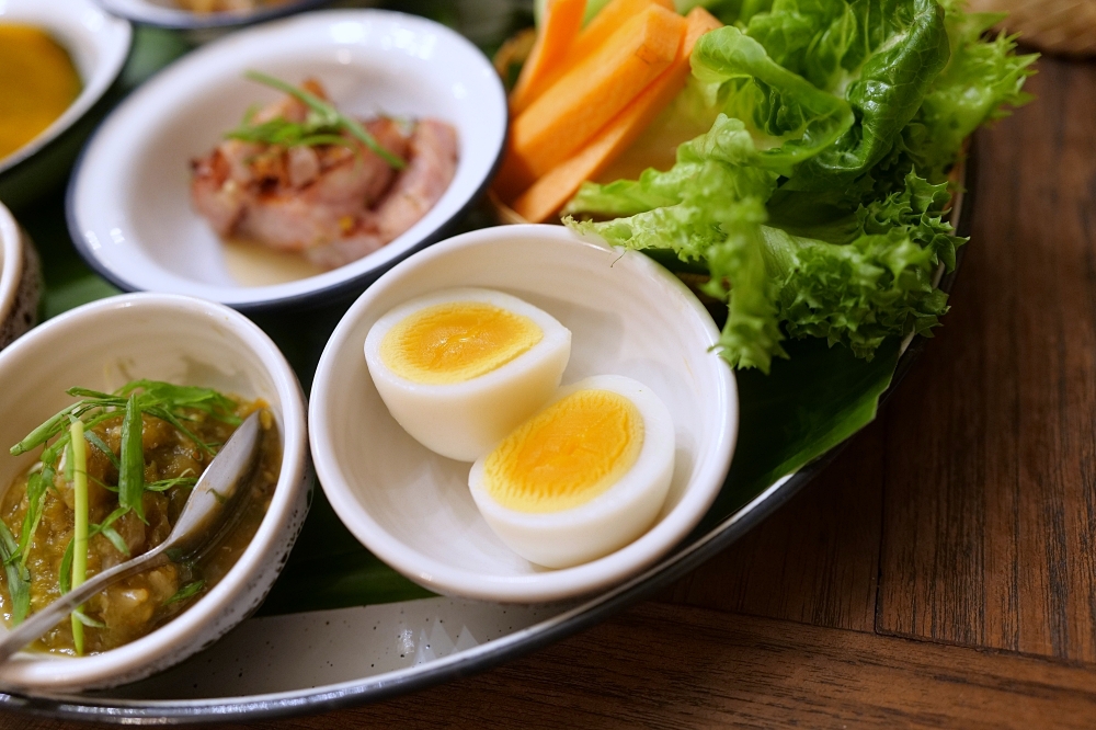 清邁美食推薦｜Punn Toh：清幽環境裡的美味手作，CP值完勝米其林 @捲捲頭 ♡ 品味生活