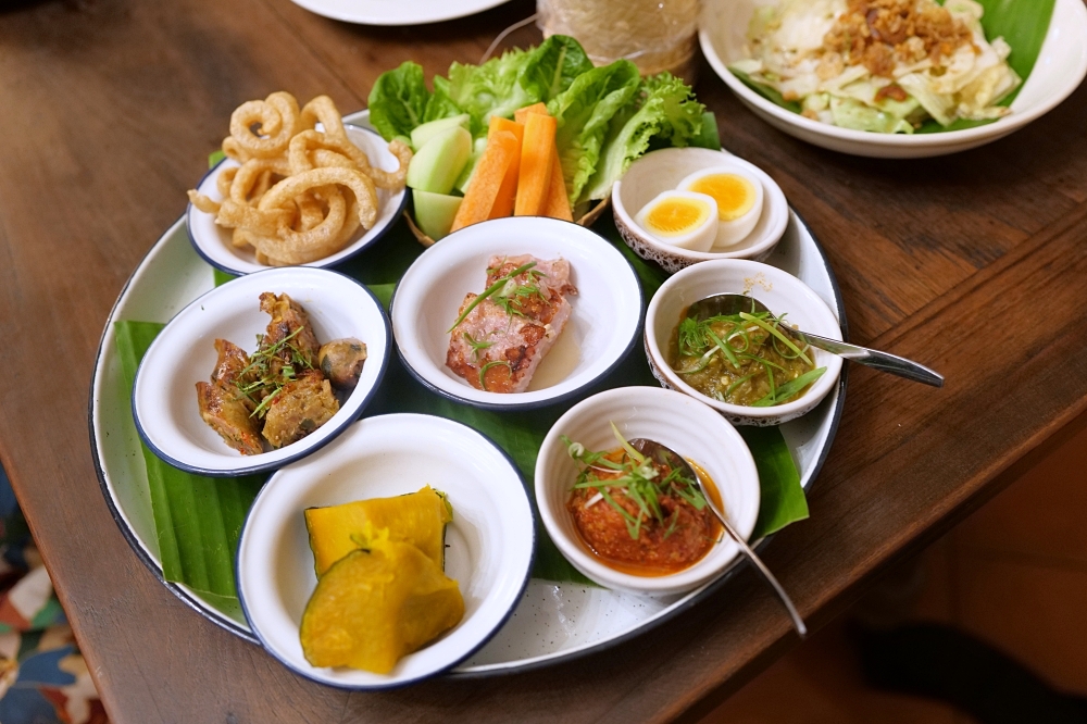 清邁美食推薦｜Punn Toh：清幽環境裡的美味手作，CP值完勝米其林 @捲捲頭 ♡ 品味生活