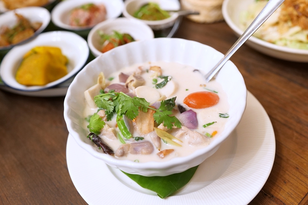 清邁美食推薦｜Punn Toh：清幽環境裡的美味手作，CP值完勝米其林 @捲捲頭 ♡ 品味生活