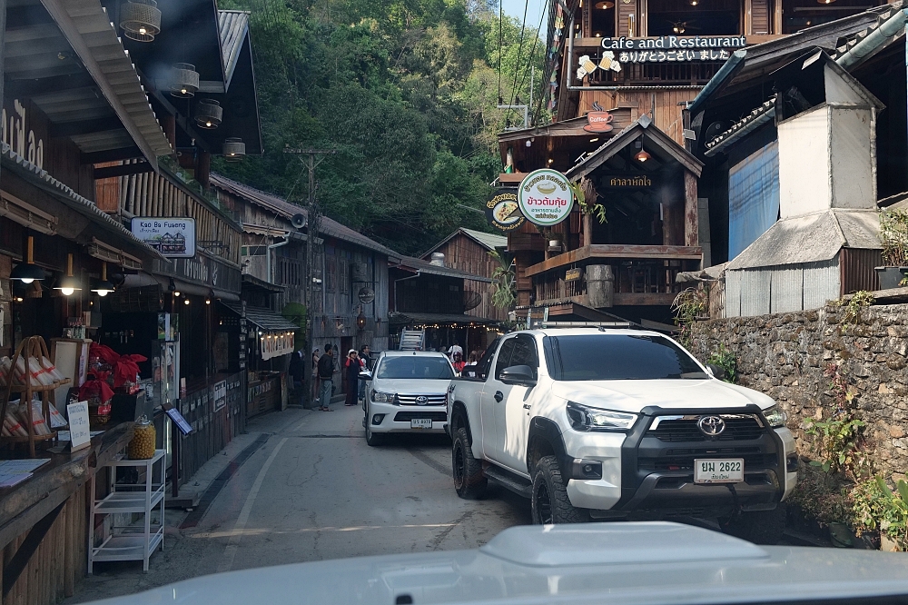 【清邁景點】 湄康蓬村Mae Kampong:泰北百年山城,涼爽森林咖啡廳巡禮 @捲捲頭 ♡ 品味生活 【清邁景點】 湄康蓬村Mae Kampong:泰北百年山城,涼爽森林咖啡廳巡禮 @捲捲頭 ♡ 品味生活