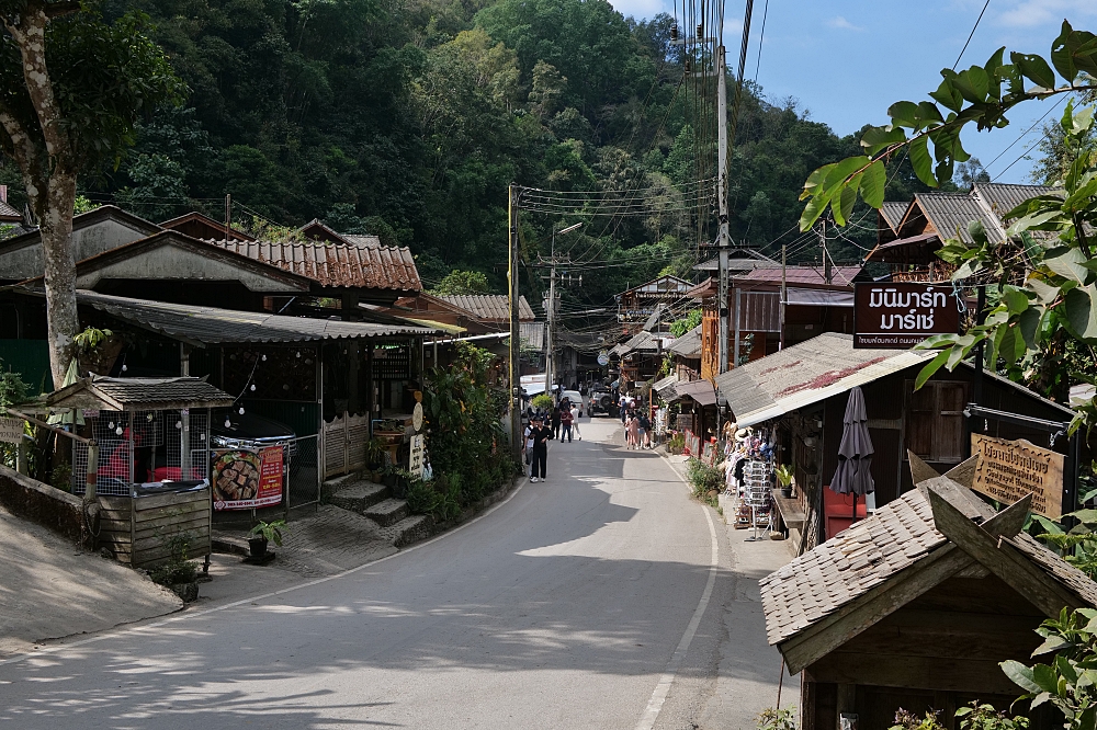 【清邁景點】 湄康蓬村Mae Kampong:泰北百年山城,涼爽森林咖啡廳巡禮 @捲捲頭 ♡ 品味生活 【清邁景點】 湄康蓬村Mae Kampong:泰北百年山城,涼爽森林咖啡廳巡禮 @捲捲頭 ♡ 品味生活