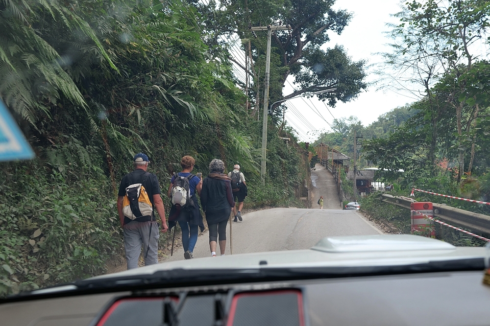 【清邁景點】 湄康蓬村Mae Kampong：泰北百年山城，涼爽森林咖啡廳巡禮 @捲捲頭 ♡ 品味生活