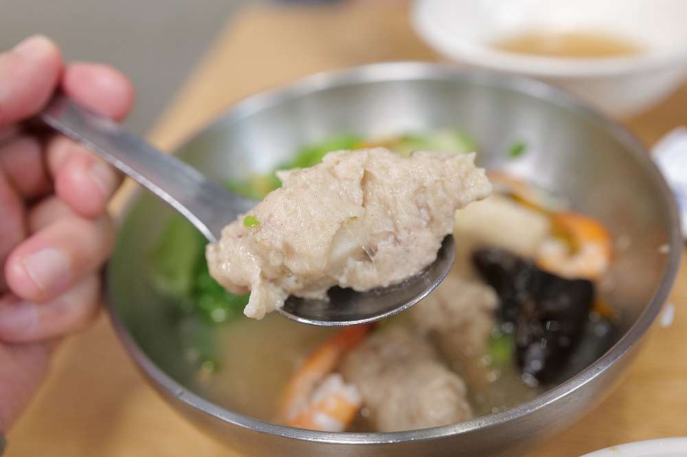 【礁溪美食】 玉仁八寶冬粉 1號店：配料滿滿的八寶冬粉與多樣小菜 @捲捲頭 ♡ 品味生活