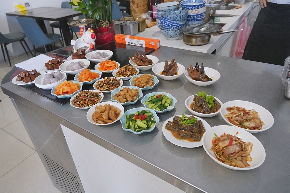 【鄧師傅牛肉麵】 前御廚退休開的！宜蘭壯圍每日限量 30 碗的神級美味 @捲捲頭 ♡ 品味生活