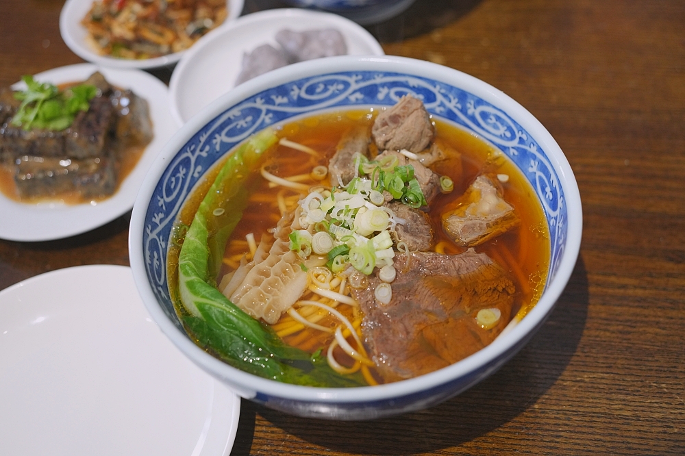 【鄧師傅牛肉麵】 前御廚退休開的！宜蘭壯圍每日限量 30 碗的神級美味 @捲捲頭 ♡ 品味生活