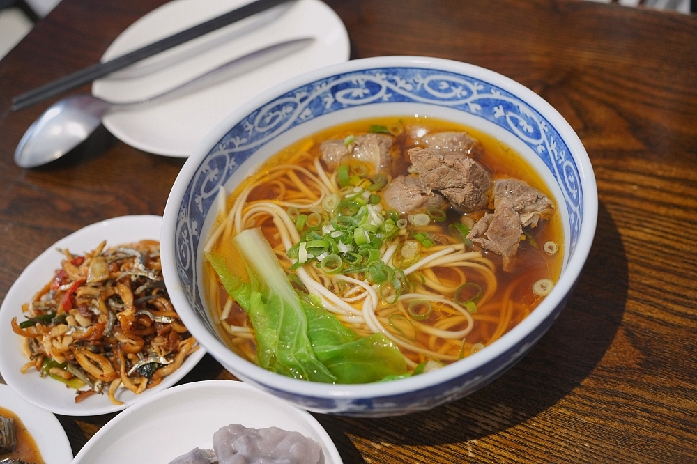 【鄧師傅牛肉麵】 前御廚退休開的！宜蘭壯圍每日限量 30 碗的神級美味 @捲捲頭 ♡ 品味生活