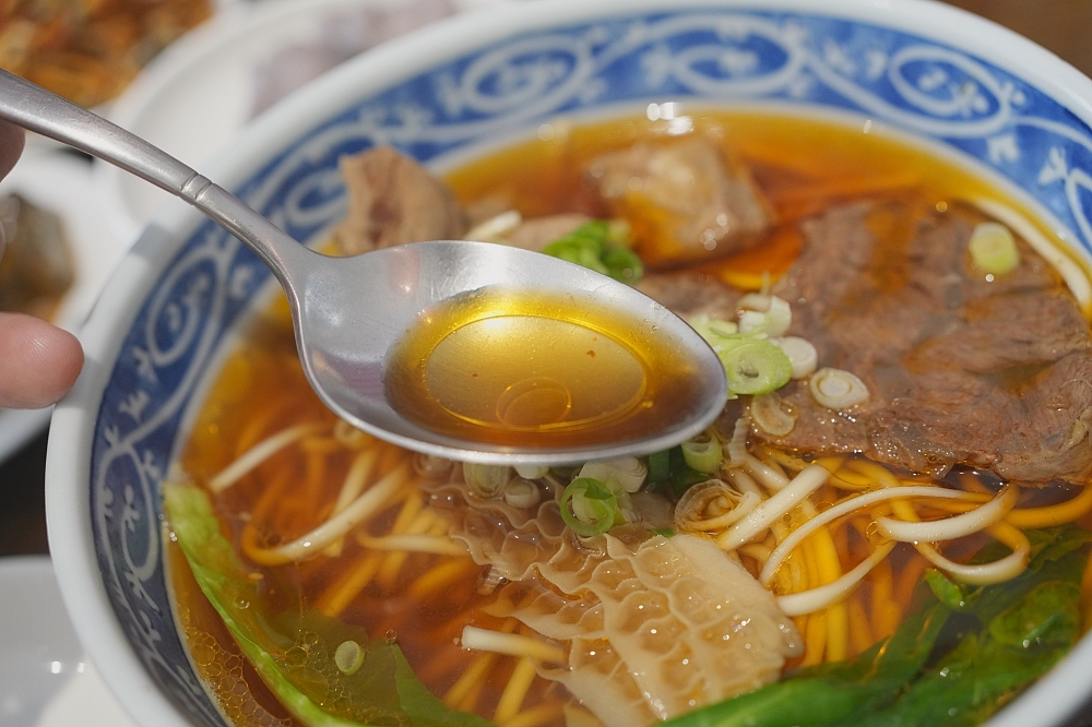 【鄧師傅牛肉麵】 前御廚退休開的！宜蘭壯圍每日限量 30 碗的神級美味 @捲捲頭 ♡ 品味生活