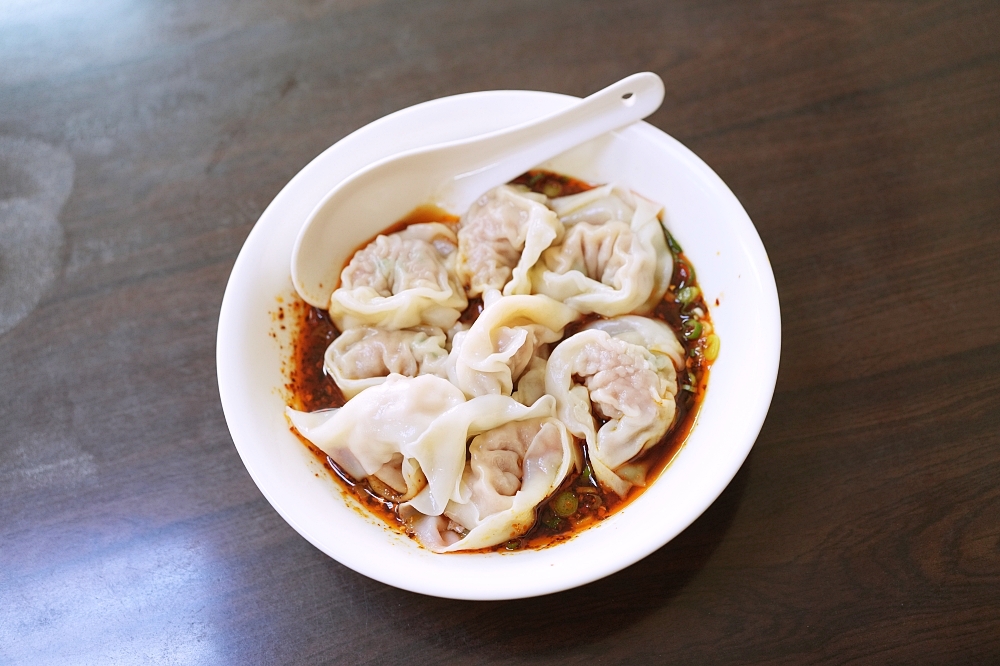 【丰清揚小吃店】 鼎泰豐主廚出來開！必點平價版排骨蛋炒飯 @捲捲頭 ♡ 品味生活