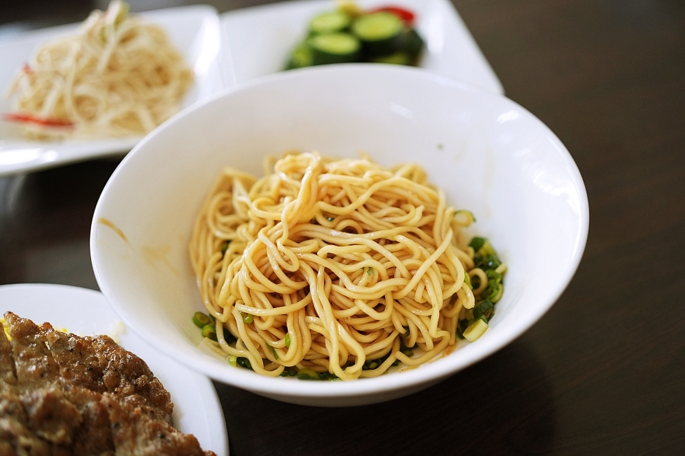 【丰清揚小吃店】 鼎泰豐主廚出來開！必點平價版排骨蛋炒飯 @捲捲頭 ♡ 品味生活