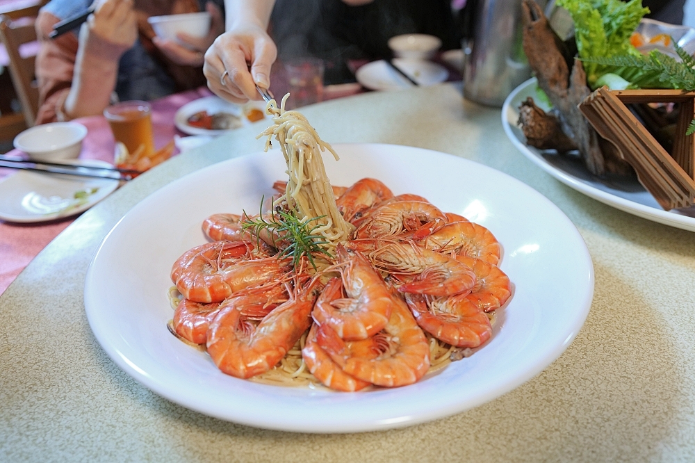 【海珍園海鮮】礁溪在地人名單：這間神祕海鮮餐廳，CP 值高到讓你驚訝！ @捲捲頭 ♡ 品味生活